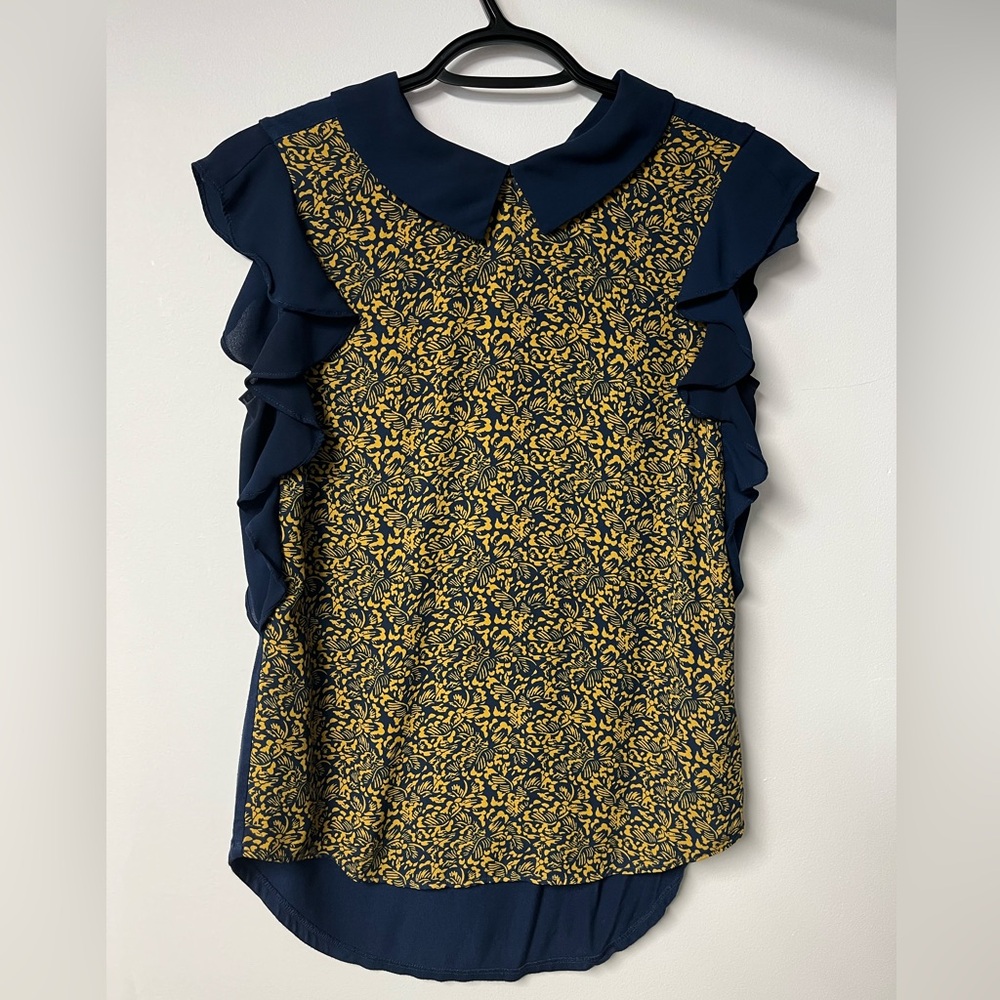 RW&CO. Navy and Gold Floral Top